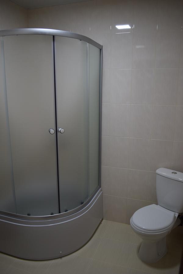 Veles Hotel โบรวารี ภายนอก รูปภาพ