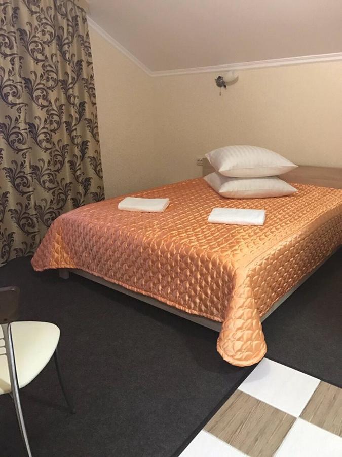 Veles Hotel โบรวารี ภายนอก รูปภาพ